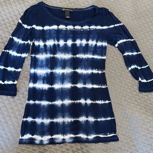 INC 3/4 Sleeve Tie Dye Tee Small Blue White Sequin